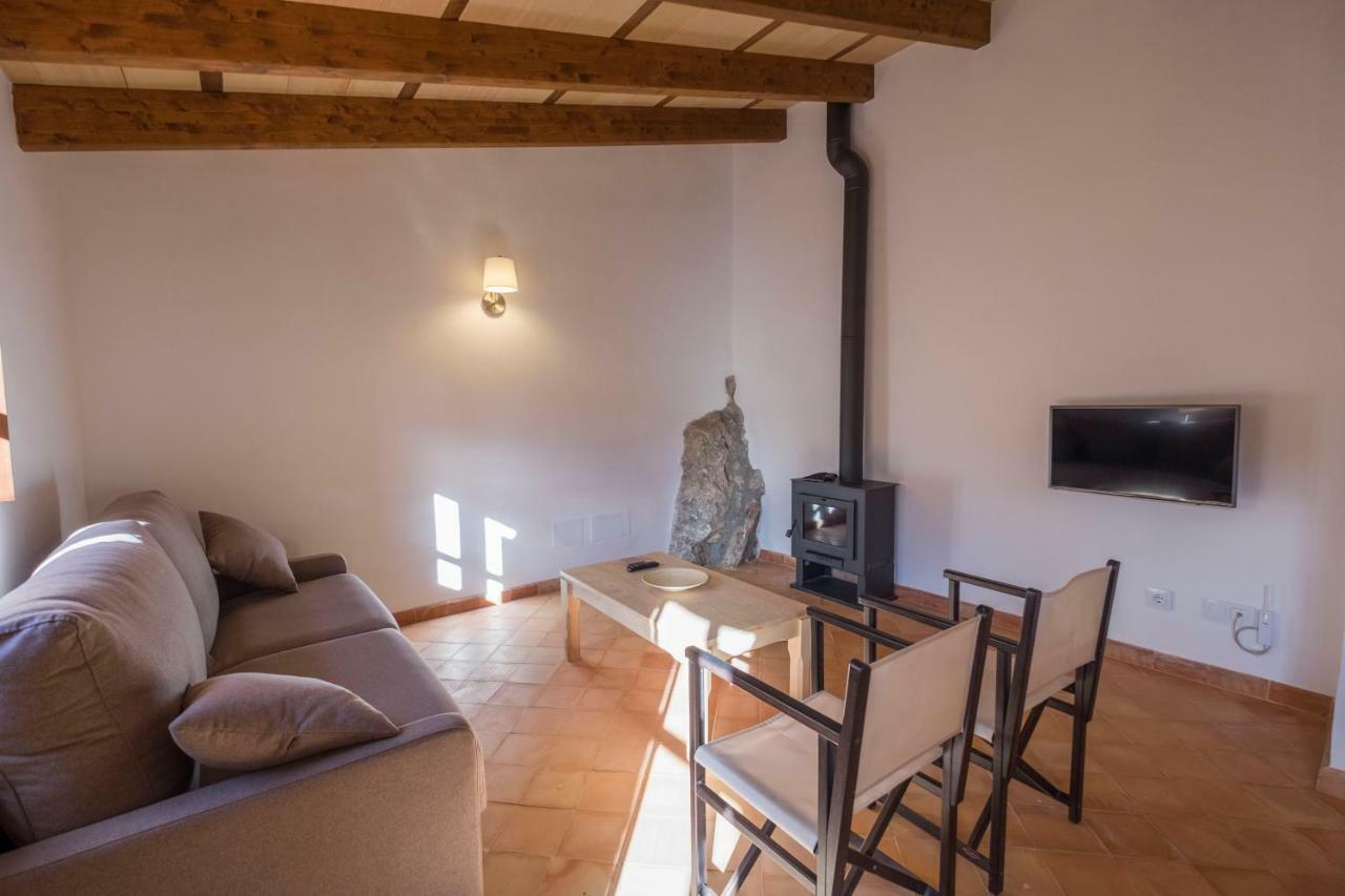 Agroturismo Son Alzines Lluc Esterno foto