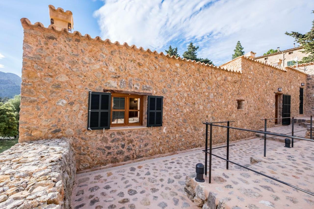 Agroturismo Son Alzines Lluc Esterno foto