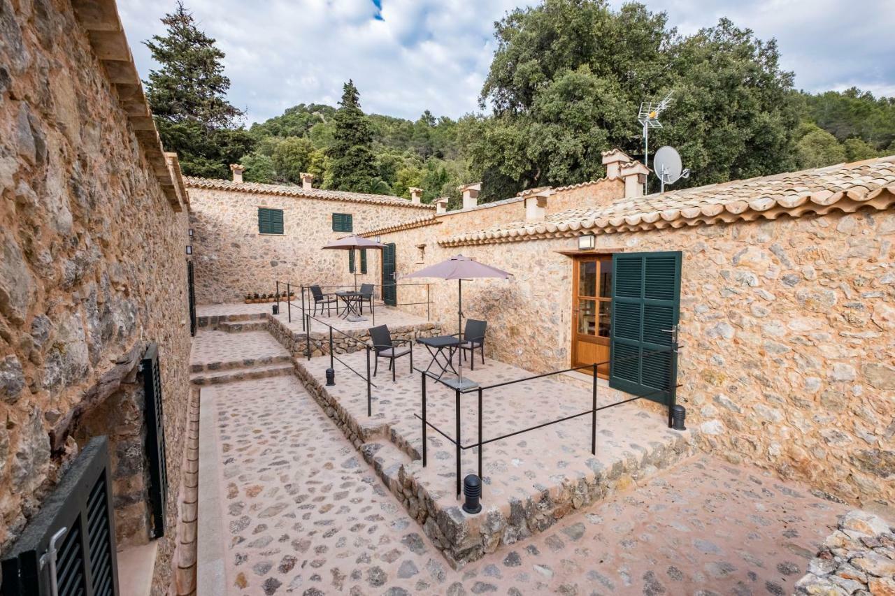 Agroturismo Son Alzines Lluc Esterno foto