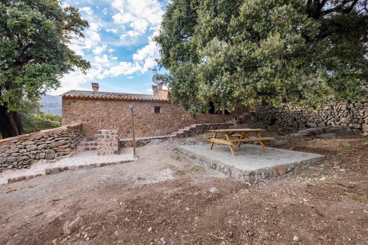 Agroturismo Son Alzines Lluc Esterno foto