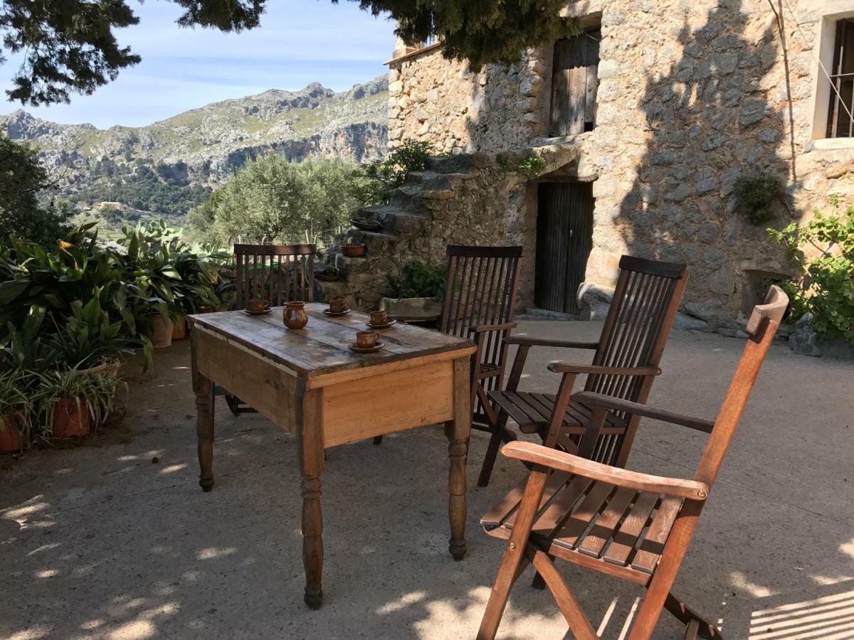 Agroturismo Son Alzines Lluc Esterno foto