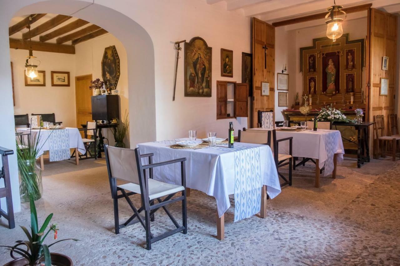 Agroturismo Son Alzines Lluc Esterno foto